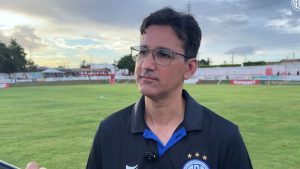 Por que Ricardo Resende virou a aposta do Confiança contra o rebaixamento?